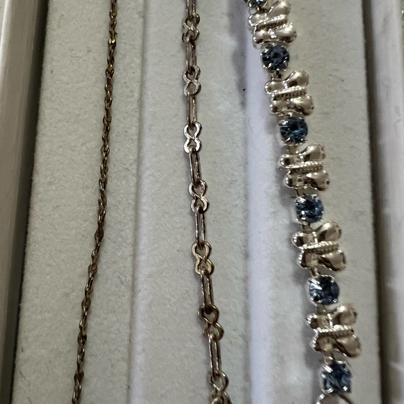 Sarah B Studio brand beautiful 3 bracelets NWT in original box - Picture 4 of 6